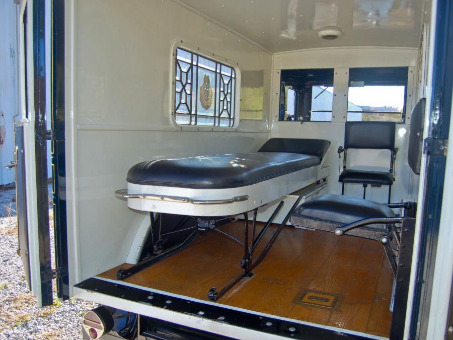  Buick Ambulance by Hoover Carriage Company 1926 года  (фото 2 из 4)